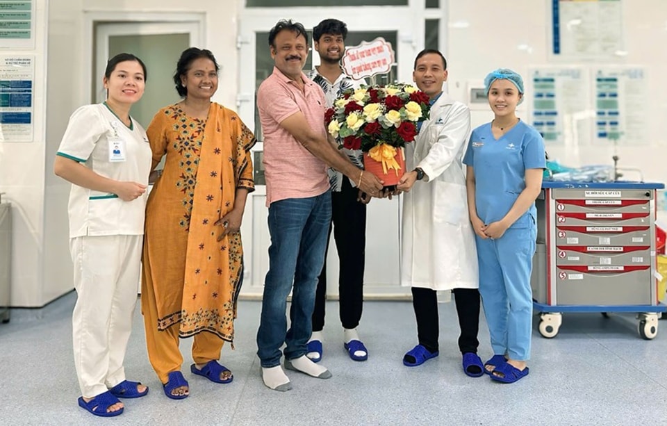 cứu sống nam du khách Ấn Độ bị đuối nước, phù phổi cấp khi tắm biển hình ảnh 1 cuu song nam du khach An Do bi duoi nuoc, phu phoi cap khi tam bien hinh anh 1