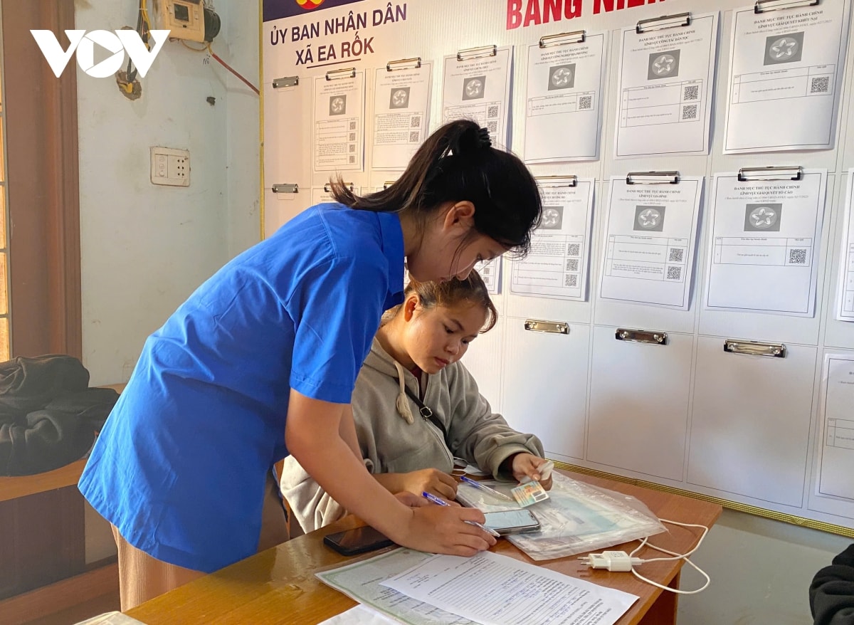 Doan vien thanh nien Dak lak tich cuc ho tro nguoi dan thanh thao ung dung so hinh anh 1