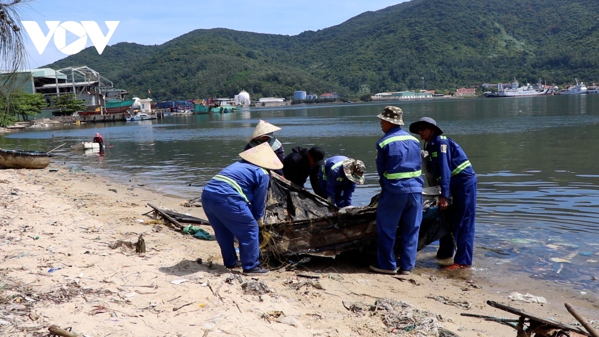 vinh man quang, Da nang ngap rac, gay o nhiem moi truong hinh anh 1