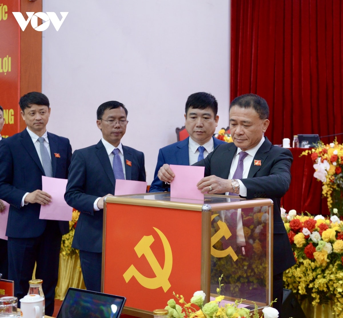 tổng bí thư dự Đại hội Đảng bộ văn phòng trung ương Đảng nhiệm kỳ 2025-2030 hình ảnh 5 tong bi thu du Dai hoi Dang bo van phong trung uong Dang nhiem ky 2025-2030 hinh anh 5