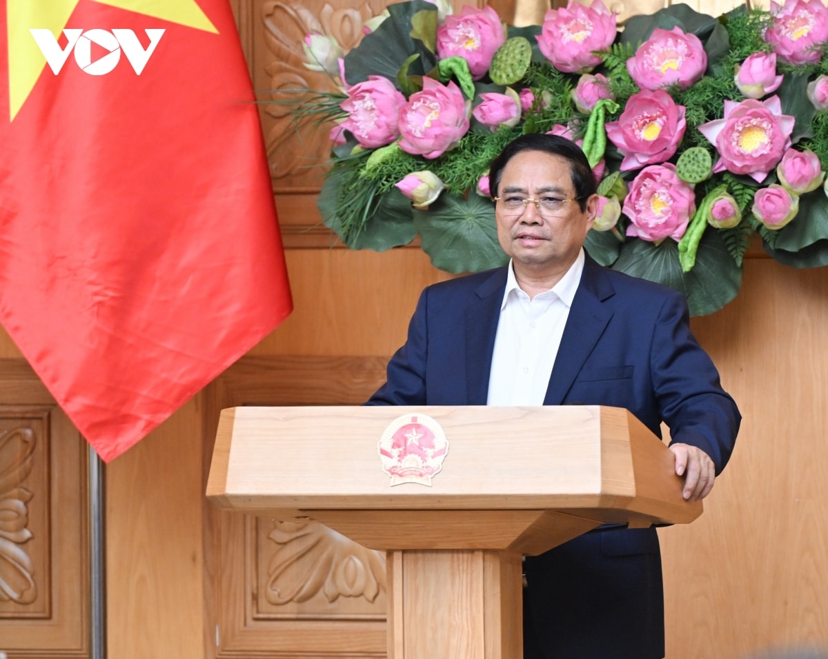 thủ tướng phạm minh chính làm việc với ban nghiên cứu phát triển kinh tế tư nhân hình ảnh 1 thu tuong pham minh chinh lam viec voi ban nghien cuu phat trien kinh te tu nhan hinh anh 1