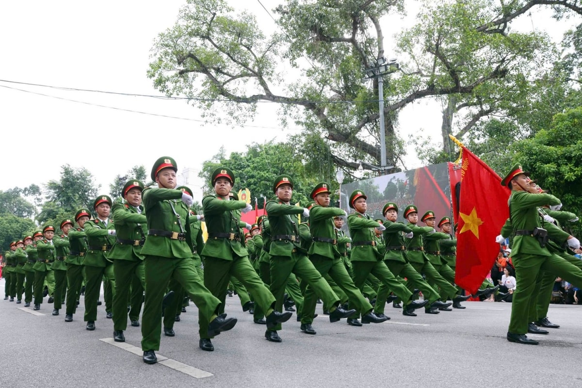 nguoi dan hao hung xem cac khoi cand dieu hanh trong ngay hoi vi thu do binh yen hinh anh 8