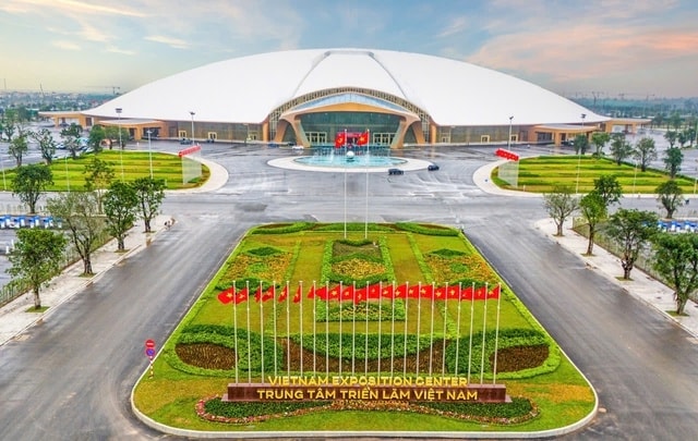 triển lãm thành tựu Đất nước từ lịch sử oai hùng đến khát vọng cất cánh hình ảnh 2 trien lam thanh tuu Dat nuoc tu lich su oai hung den khat vong cat canh hinh anh 2