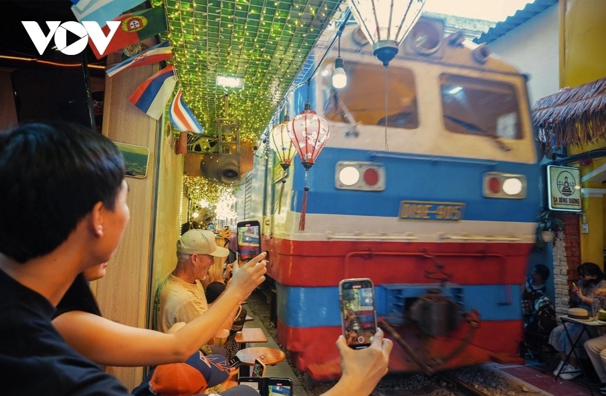 dẹp cà phê đường tàu xây dựng phương án phạt nguội, thậm chí đề nghị khởi tố hình ảnh 2 dep ca phe duong tau xay dung phuong an phat nguoi, tham chi de nghi khoi to hinh anh 2