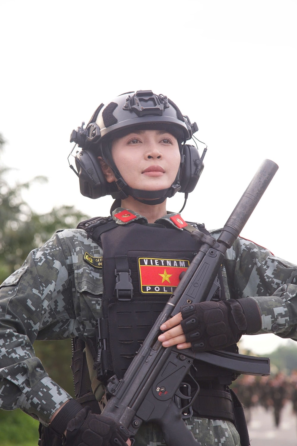 nhac si nguyen van chung viet nguyen the vi binh yen chi trong 72 gio hinh anh 4