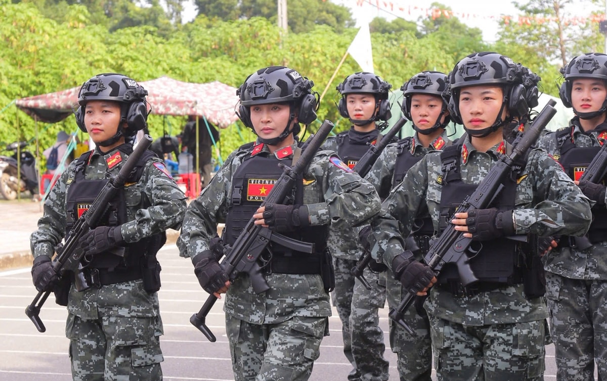nhac si nguyen van chung viet nguyen the vi binh yen chi trong 72 gio hinh anh 3