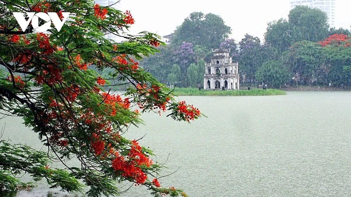 ha noi, do thi cua nhung nghich ly giua on ao va yen tinh hinh anh 3
