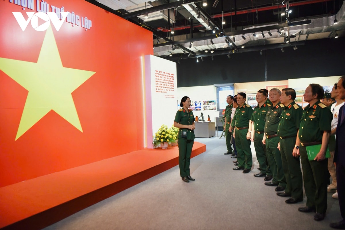 tai hien mua thu lich su 1945 qua trien lam giu tron loi the doc lap hinh anh 1