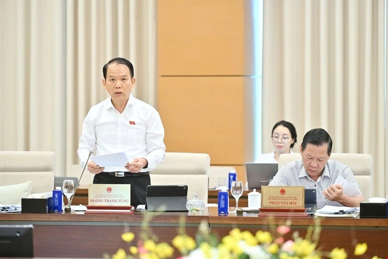 be mac phien hop 48 cua Uy ban thuong vu quoc hoi hinh anh 3