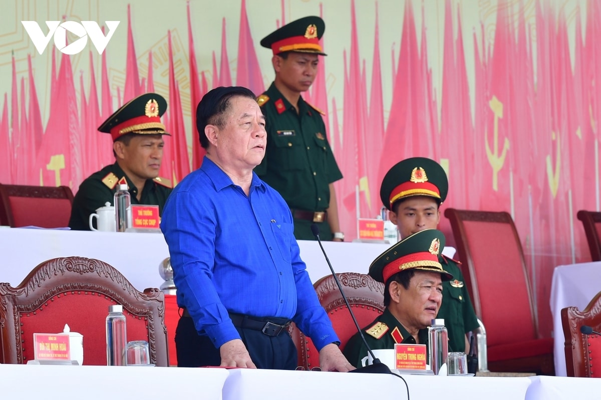 tong hop luyen dieu binh, dieu hanh lan 3 xuat hien khoi xe dac chung moi hinh anh 15
