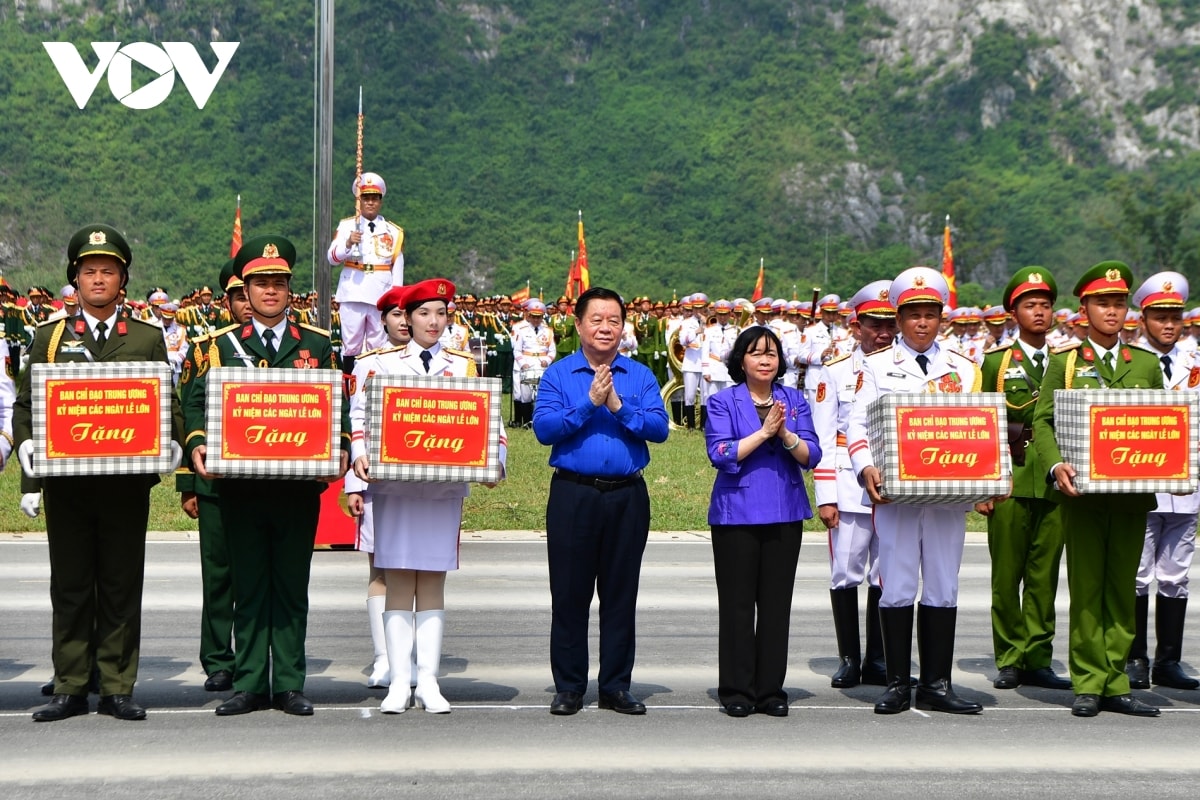 tong hop luyen dieu binh, dieu hanh lan 3 xuat hien khoi xe dac chung moi hinh anh 16