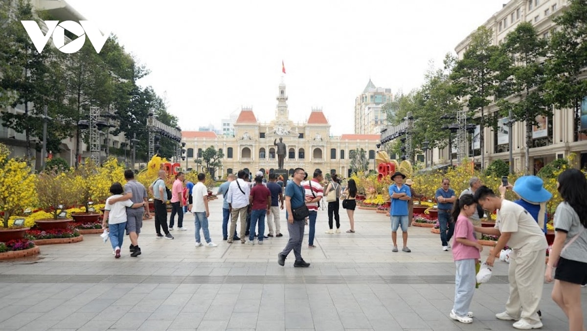 hien ke de tp.hcm nghia tinh, dang song va but pha hinh anh 2