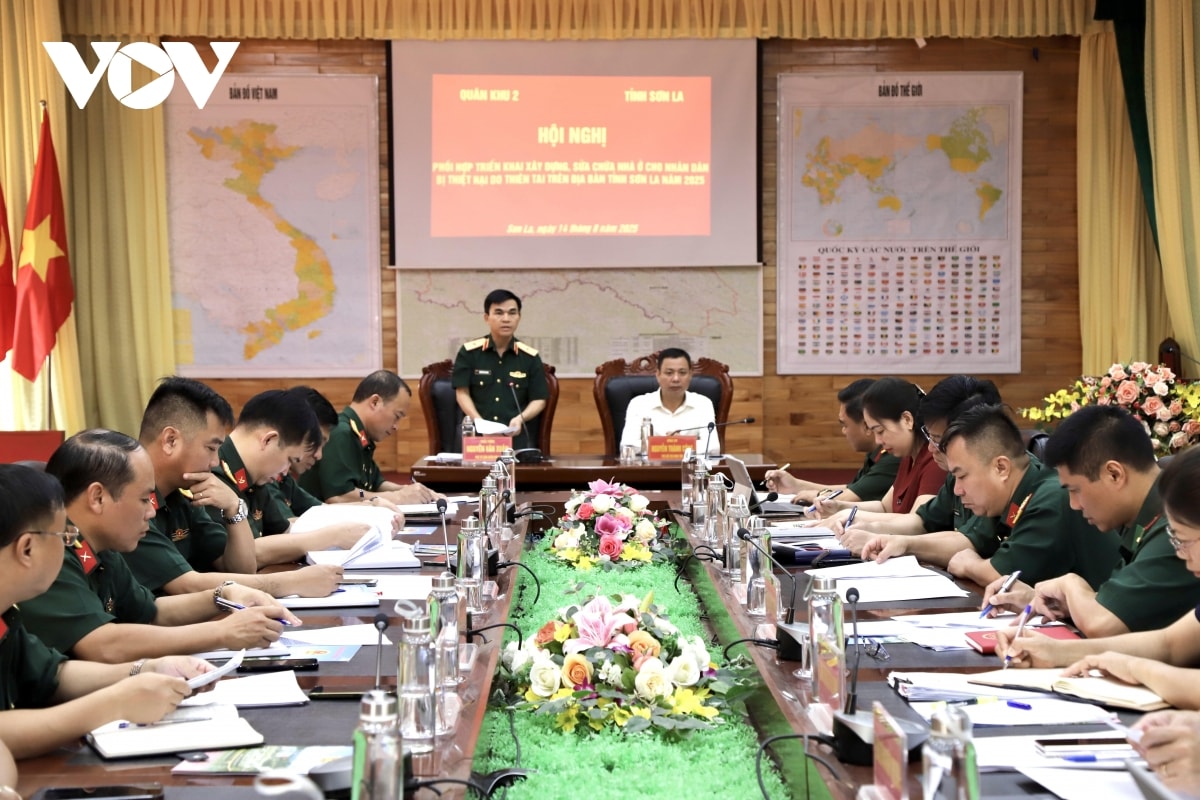tap trung ho tro xay dung, sua chua nha cho nguoi dan vung thien tai o son la hinh anh 1