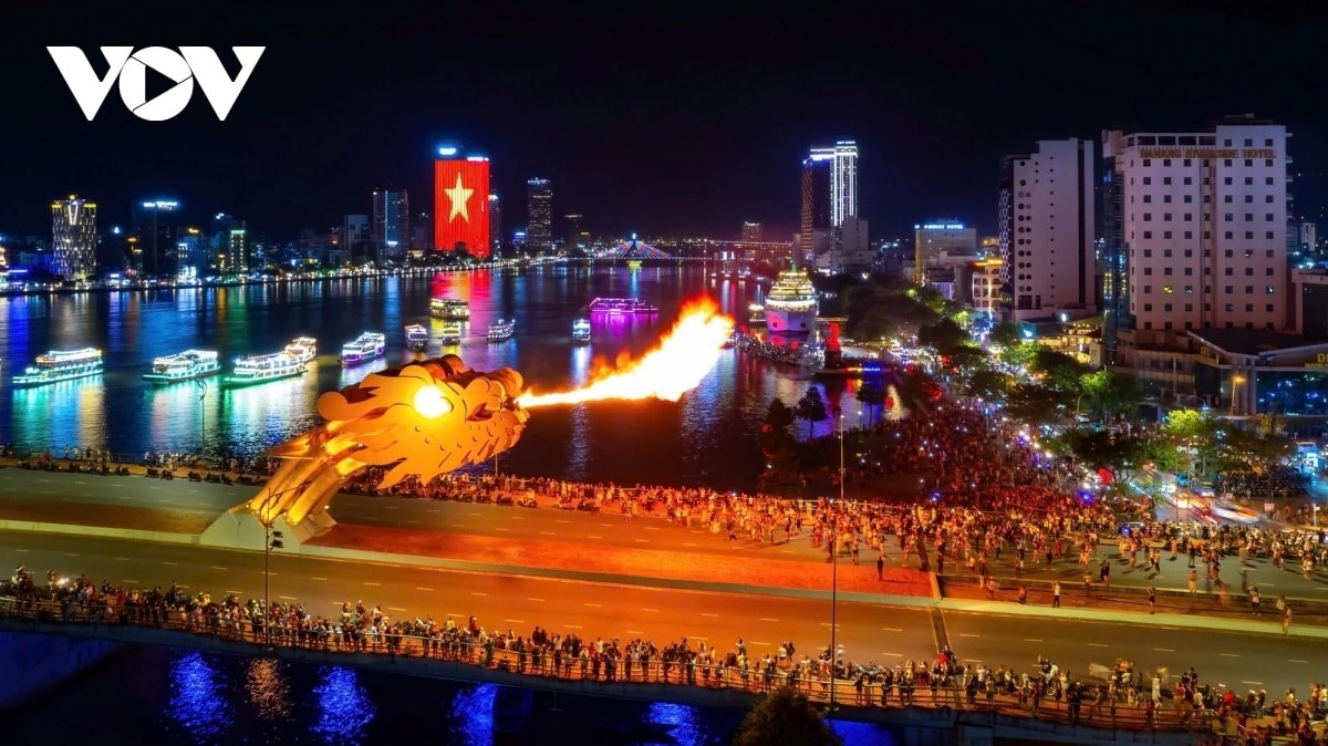 Da nang co nhieu chinh sach kich cau du lich cuoi nam 2025 hinh anh 1