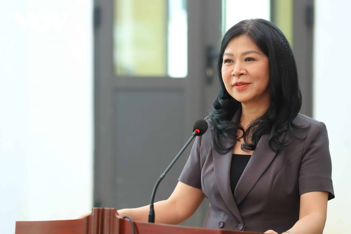 phu nhan tong bi thu tham, tang qua tai tinh son la hinh anh 2