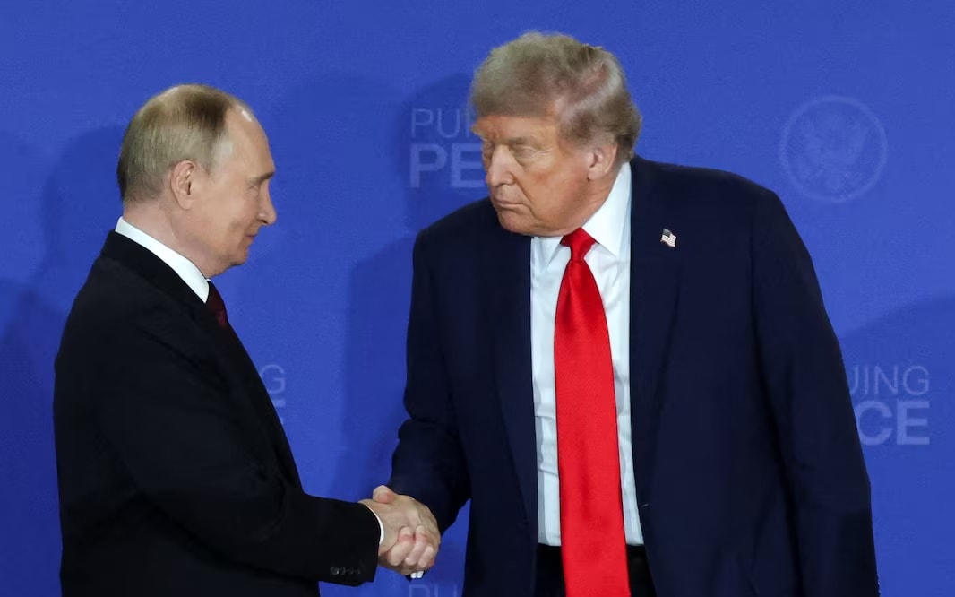 Ong putin noi voi ong trump bang tieng anh lan toi tai moscow nhe hinh anh 1