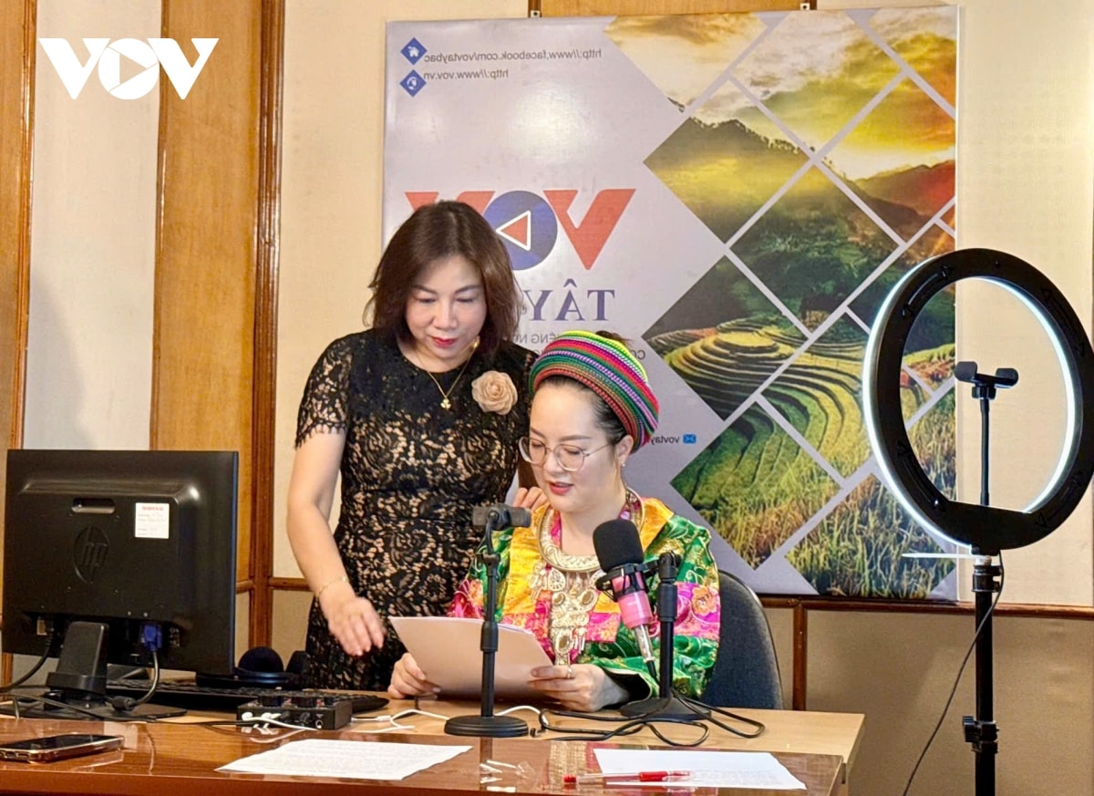 80 nam vov tieng noi tu tay bac, ket noi yeu thuong hinh anh 1