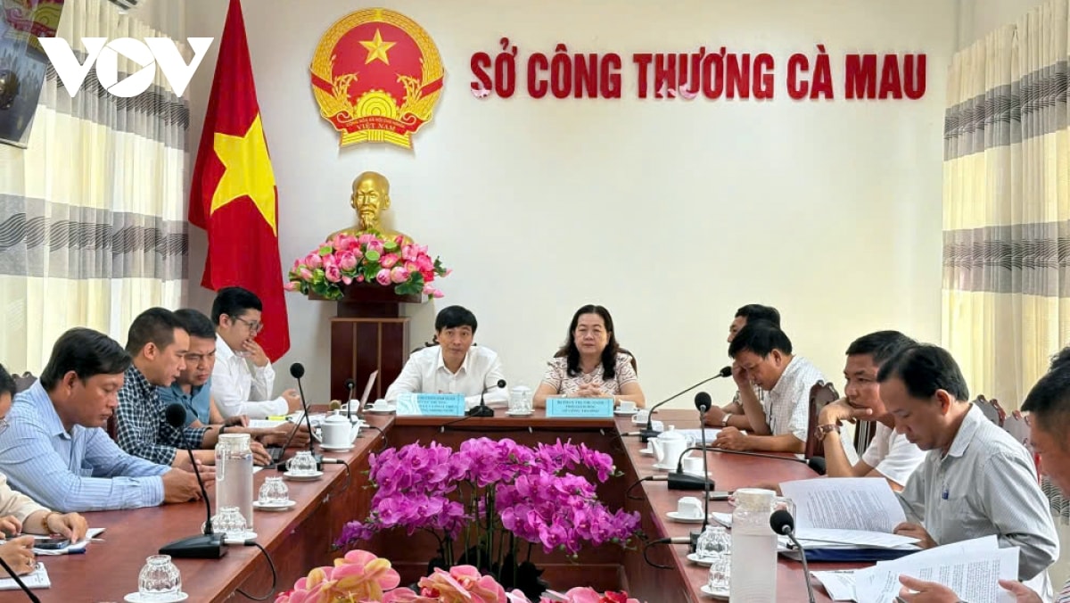 bo cong thuong dua can bo ve ho tro dia phuong nhung tin hieu tich cuc hinh anh 2