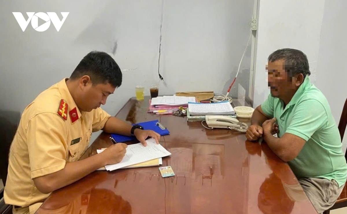 xu phat nguoi de bo di vao ham thu thiem hinh anh 1