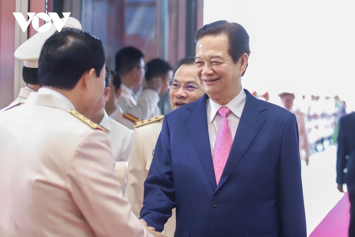 tong bi thu cung lanh dao Dang, nha nuoc du le ky niem 80 nam ngay truyen thong cand hinh anh 7