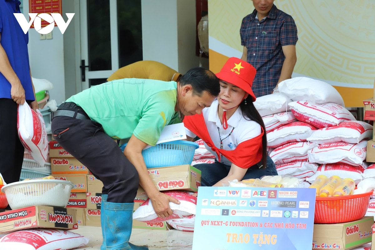 vov tây bắc cùng quỹ vì tương lai trao 600 suất quà hỗ trợ vùng lũ sơn la, Điện biên hình ảnh 6 vov tay bac cung quy vi tuong lai trao 600 suat qua ho tro vung lu son la, Dien bien hinh anh 6