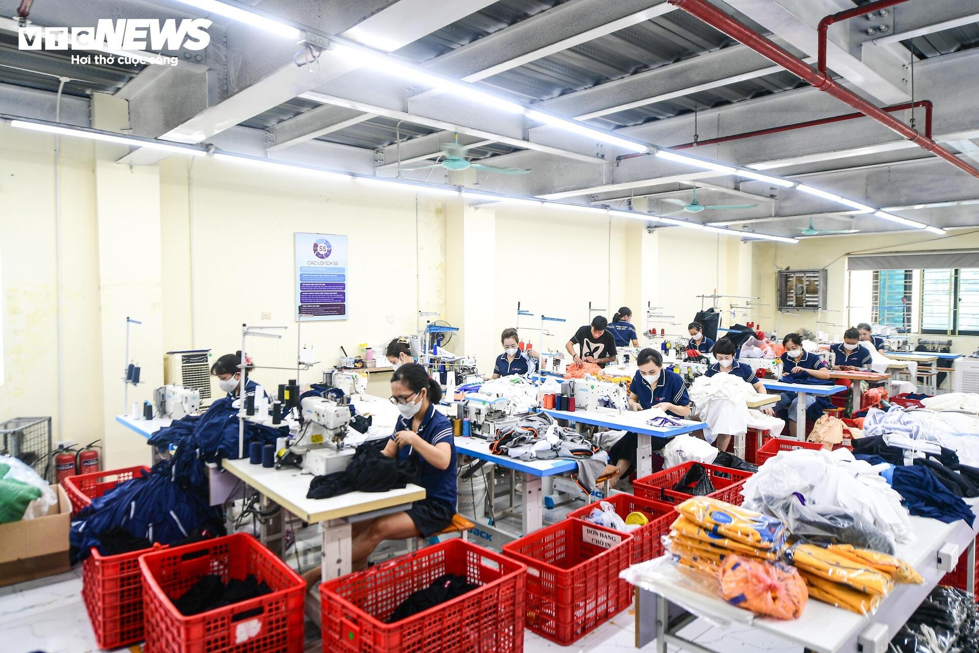 Hé lộ món quà đặc biệt khi khán giả tới trải nghiệm 'Trở về thời khắc thiêng liêng' - 1