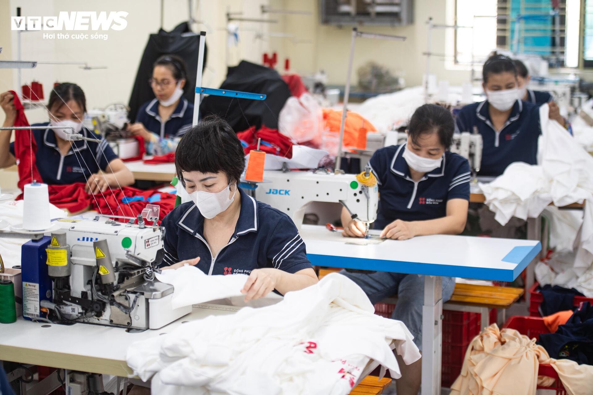 Hé lộ món quà đặc biệt khi khán giả tới trải nghiệm 'Trở về thời khắc thiêng liêng' - 2