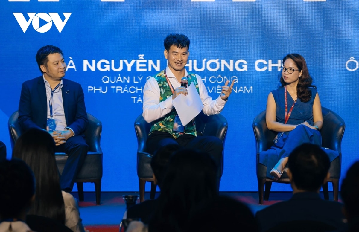 tung duong, Den vau, huy quan hoa va cac kol du hoi nghi kol dau tien tai viet nam hinh anh 5