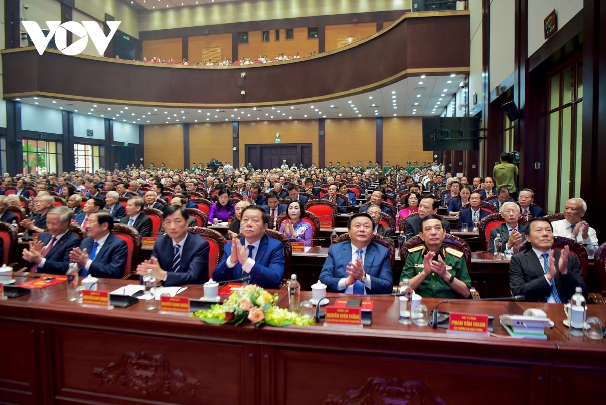 tong bi thu to lam chu tri buoi gap mat cac nguyen lanh dao Dang, nha nuoc hinh anh 4