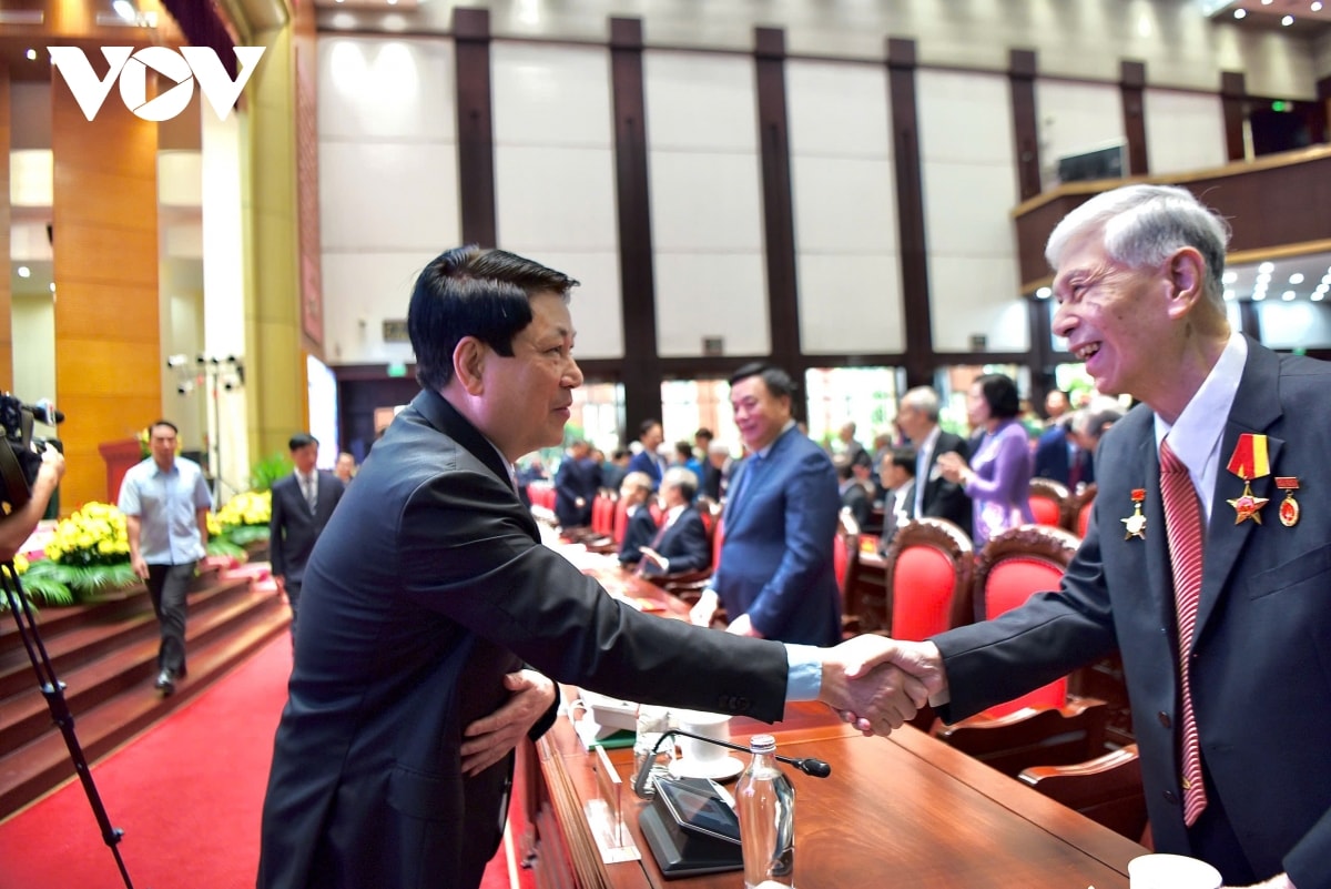 tong bi thu to lam chu tri buoi gap mat cac nguyen lanh dao Dang, nha nuoc hinh anh 3