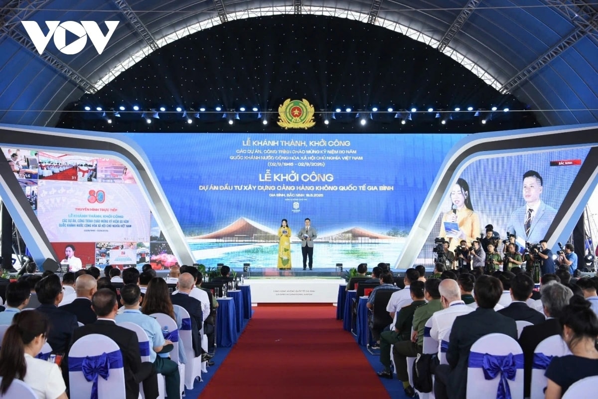 tổng bí thư, thủ tướng dự lễ khánh thành và khởi công 250 công trình hình ảnh 4 tong bi thu, thu tuong du le khanh thanh va khoi cong 250 cong trinh hinh anh 4