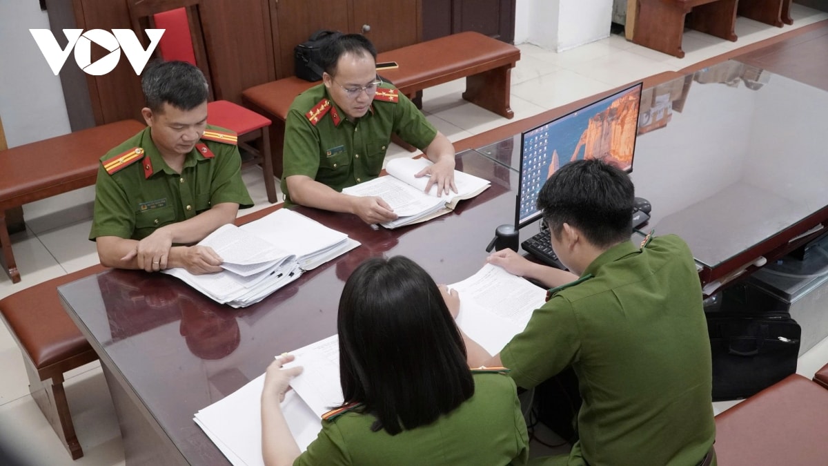 những bông hồng thép khiến bọn tội phạm khiếp sợ hình ảnh 4 nhung bong hong thep khien bon toi pham khiep so hinh anh 4