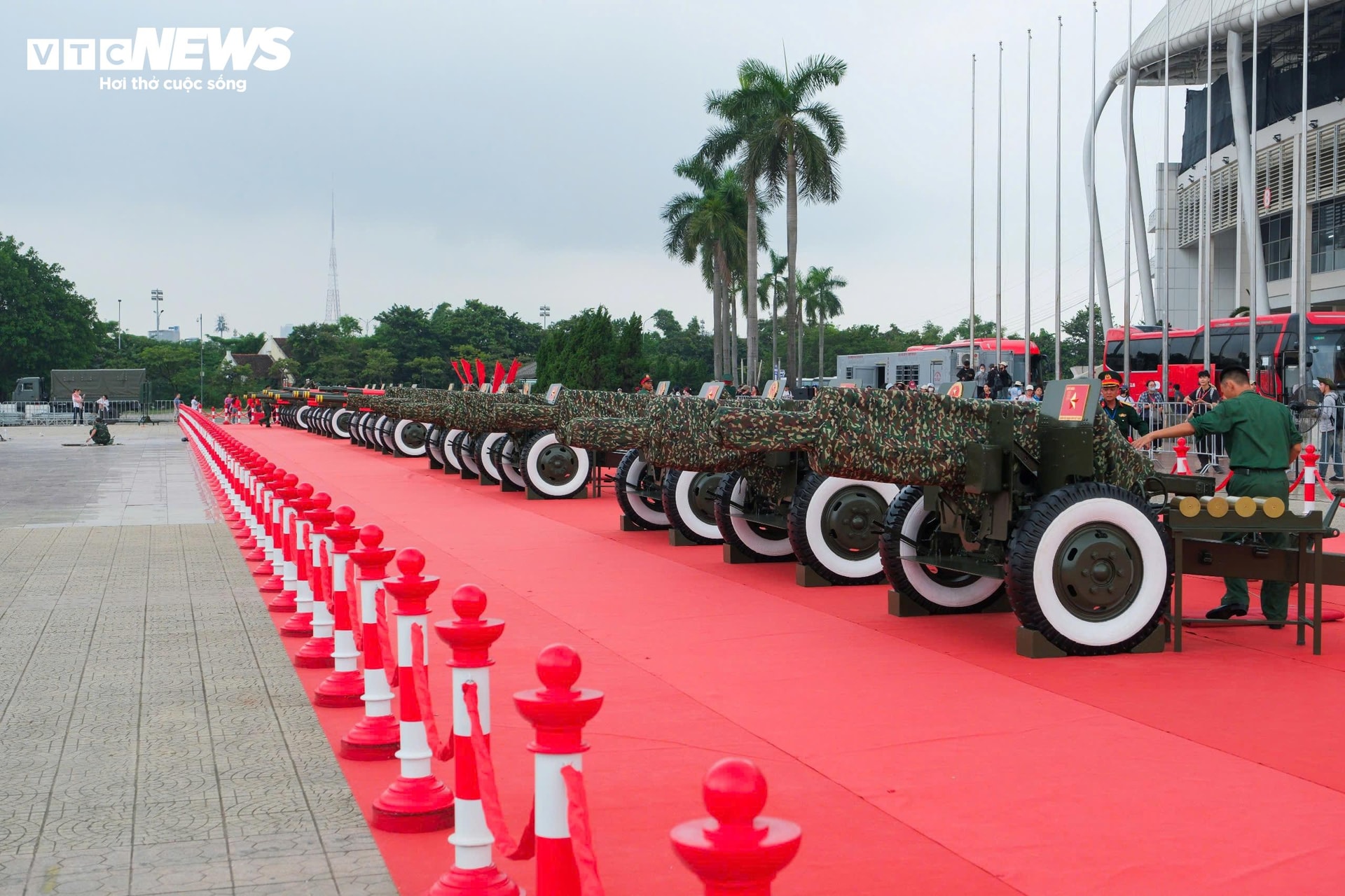 Trực tiếp: Hàng chục nghìn chiến sĩ hợp luyện diễu binh, diễu hành tại Quảng trường Ba Đình - 51