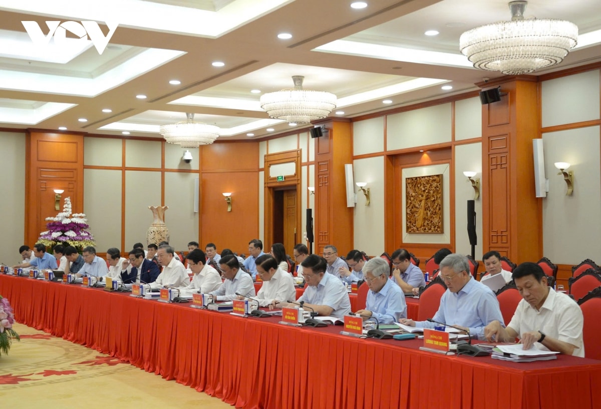 bo chinh tri lam viec voi ban thuong vu thanh uy ha noi hinh anh 5