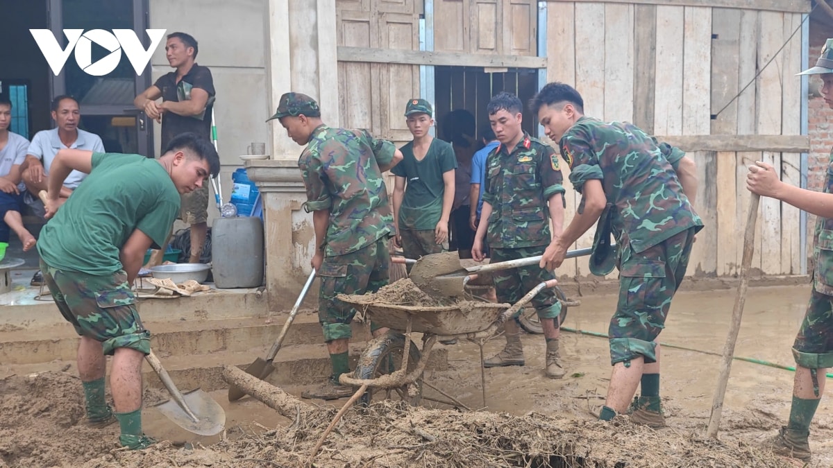 chính quyền 2 cấp Điểm tựa nơi tâm lũ hình ảnh 5 chinh quyen 2 cap Diem tua noi tam lu hinh anh 5