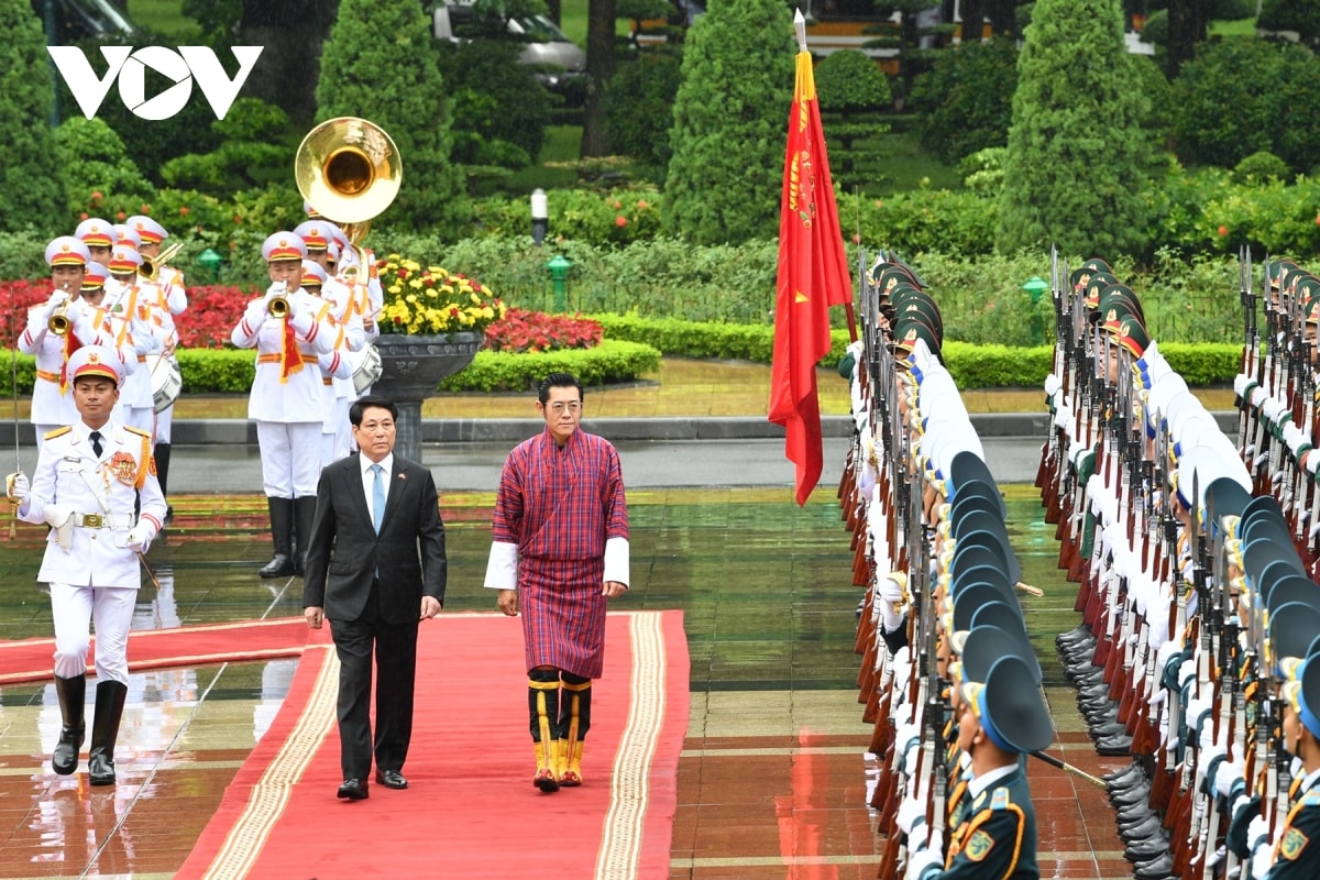 toan canh chuyen tham viet nam cua quoc vuong bhutan va hoang hau hinh anh 3