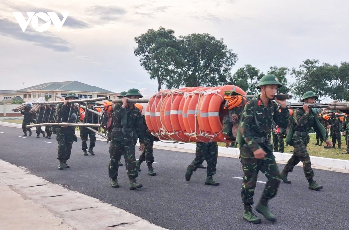 Đặc khu cồn cỏ, quảng trị đưa dân xuống hầm trú bão hình ảnh 3 Dac khu con co, quang tri dua dan xuong ham tru bao hinh anh 3