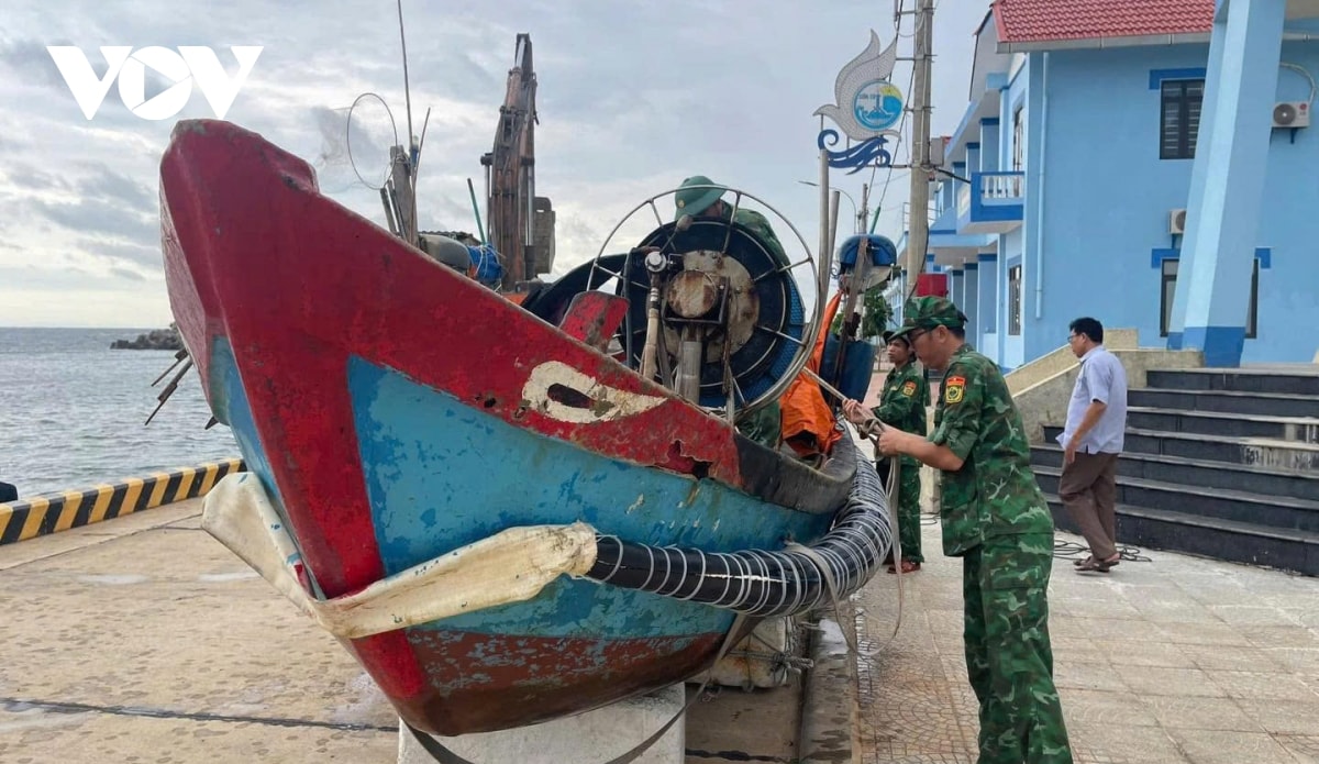 Đặc khu cồn cỏ, quảng trị đưa dân xuống hầm trú bão hình ảnh 2 Dac khu con co, quang tri dua dan xuong ham tru bao hinh anh 2