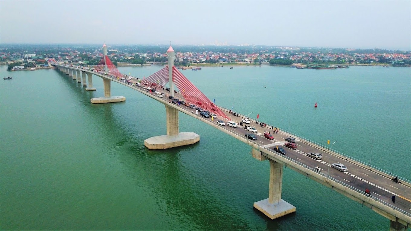 Từ 6h ngày 25/8, cầu Cửa Hội cấm người và phương tiện đi qua để ứng phó bão số 5