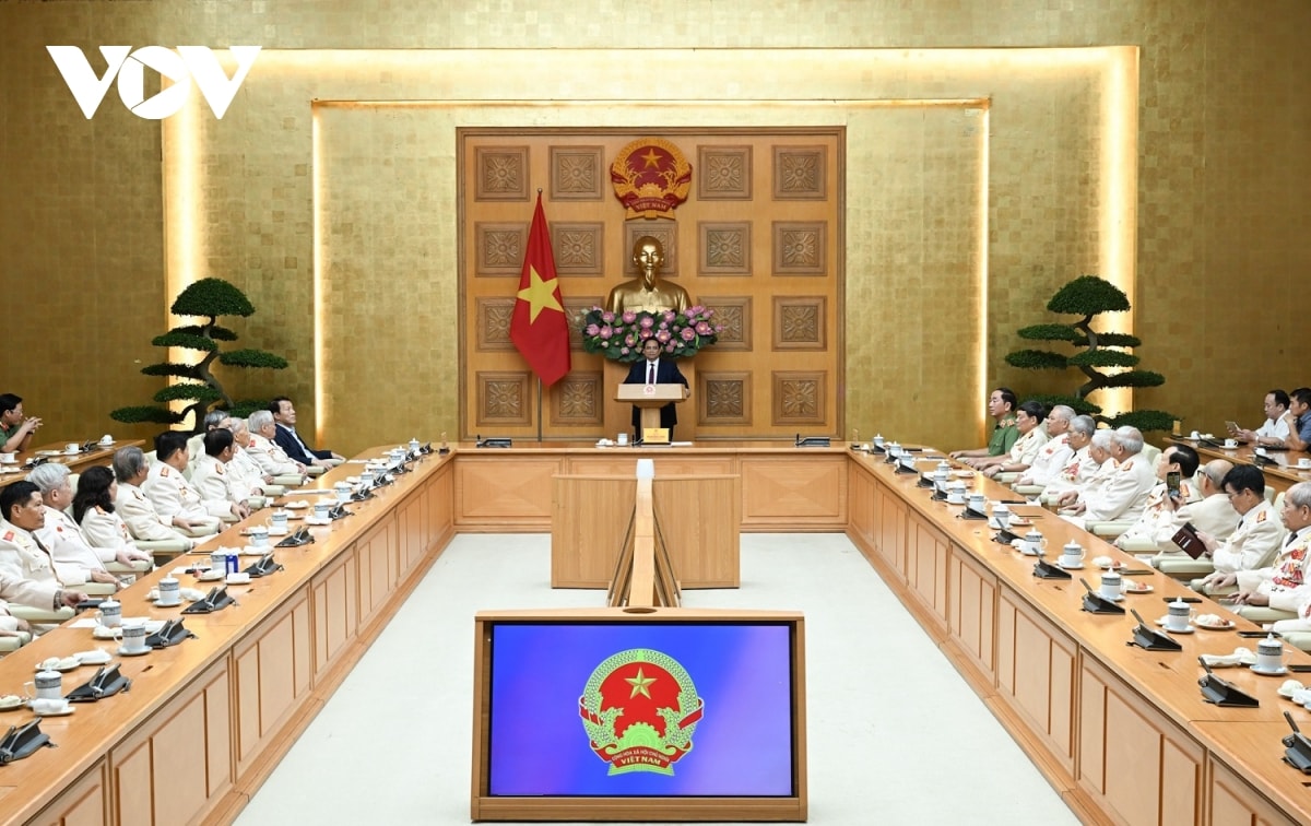 thu tuong gap mat, tri an can bo ban lien lac cong an chi vien chien truong mien nam hinh anh 4