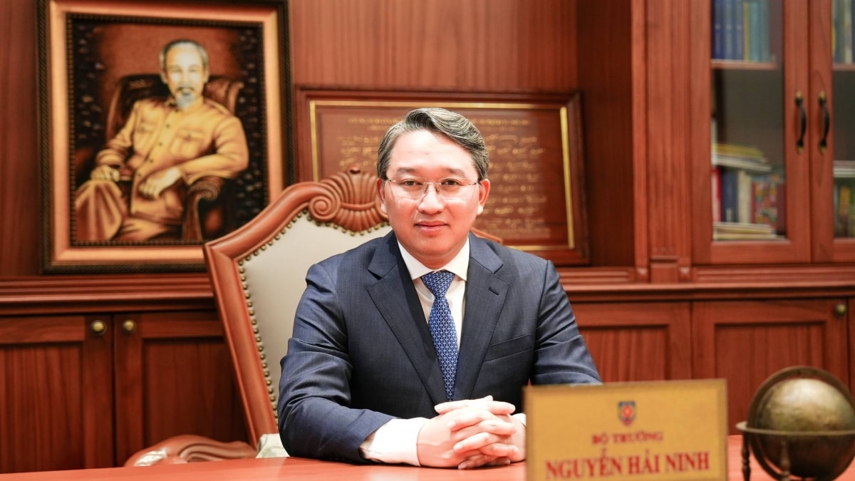 Doi moi tu duy xay dung phap luat, khoi thong moi nguon luc phat trien hinh anh 1