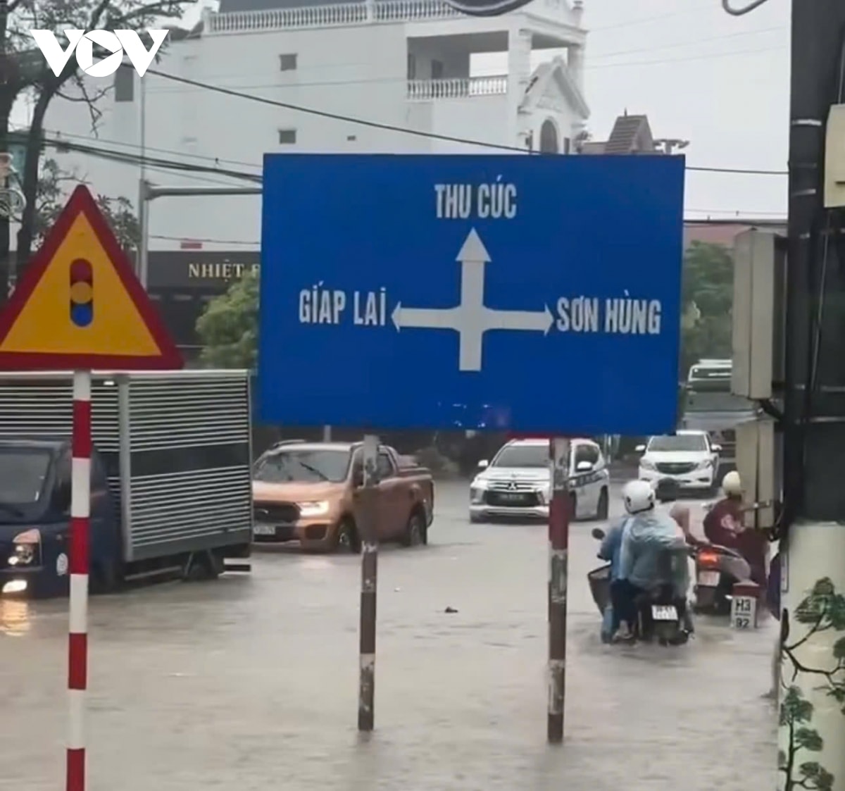 sau bão số 5 xuất hiện một vùng áp thấp gần biển Đông hình ảnh 13 sau bao so 5 xuat hien mot vung ap thap gan bien Dong hinh anh 13