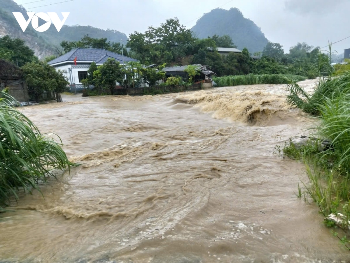 mua lon gay ngap ung nhieu noi o son la hinh anh 1