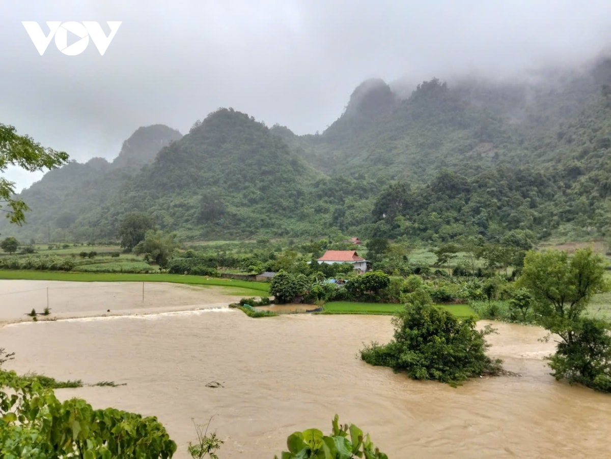 mua lon gay ngap ung nhieu noi o son la hinh anh 2