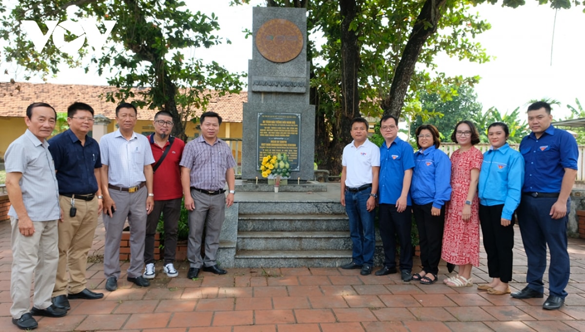 Đài tiếng nói nam bộ cổ vũ tinh thần kháng chiến của quân và dân miền nam hình ảnh 4 Dai tieng noi nam bo co vu tinh than khang chien cua quan va dan mien nam hinh anh 4
