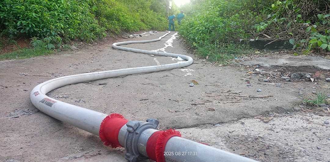 khống chế đám cháy xưởng cơ khí ở Đà nẵng hình ảnh 3 khong che dam chay xuong co khi o Da nang hinh anh 3