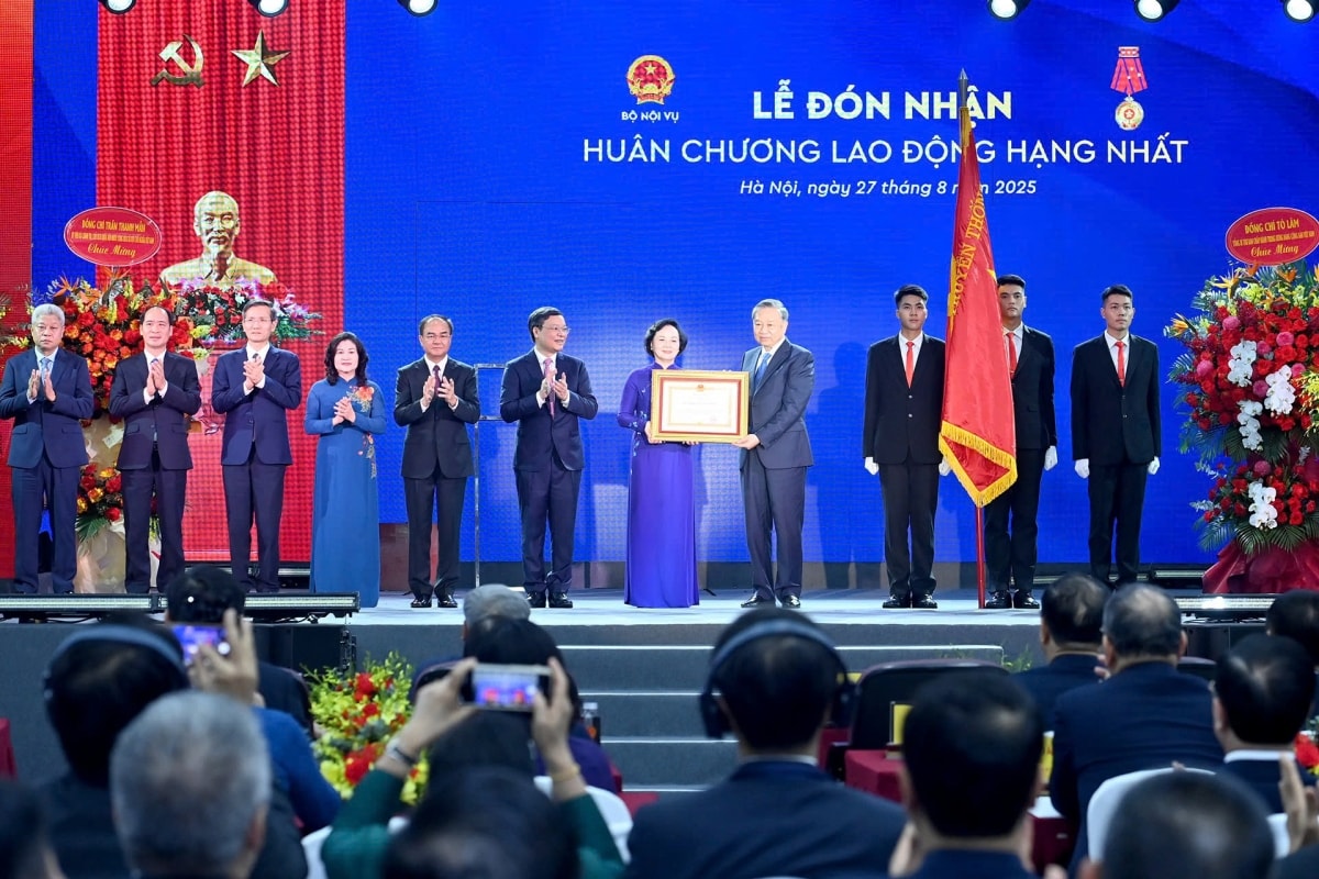 tổng bí thư cần có chính sách đãi ngộ vượt trội để thu hút, giữ chân người tài hình ảnh 3 tong bi thu can co chinh sach dai ngo vuot troi de thu hut, giu chan nguoi tai hinh anh 3