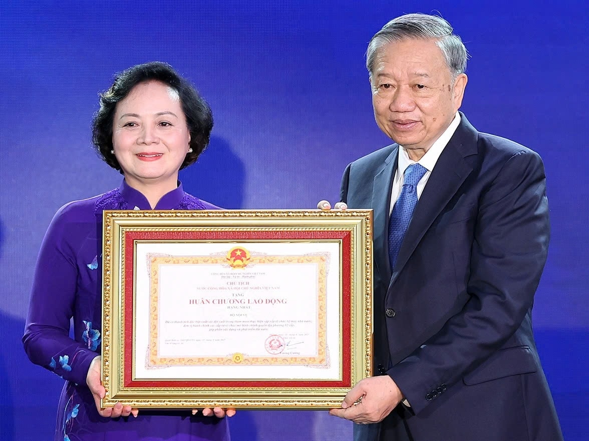 tổng bí thư cần có chính sách đãi ngộ vượt trội để thu hút, giữ chân người tài hình ảnh 4 tong bi thu can co chinh sach dai ngo vuot troi de thu hut, giu chan nguoi tai hinh anh 4