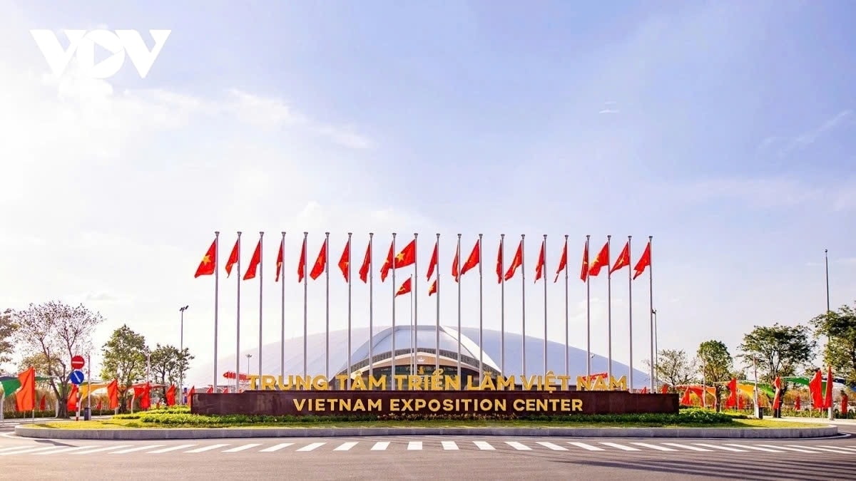 tôn vinh, giới thiệu thành tựu nổi bật của đất nước qua 80 năm hình ảnh 1 ton vinh, gioi thieu thanh tuu noi bat cua dat nuoc qua 80 nam hinh anh 1