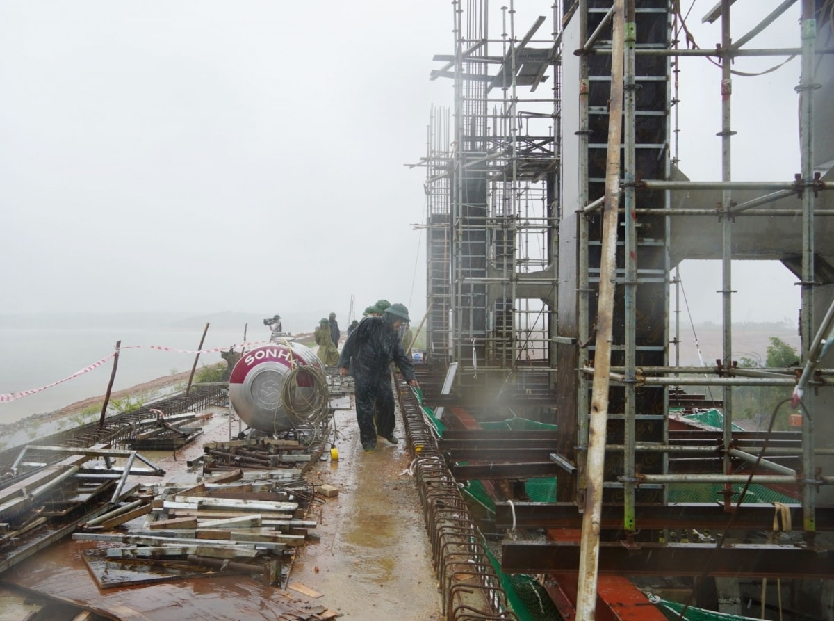 tỉnh quảng trị rà soát, đảm bảo an toàn hồ đập sau bão hình ảnh 3 tinh quang tri ra soat, dam bao an toan ho dap sau bao hinh anh 3